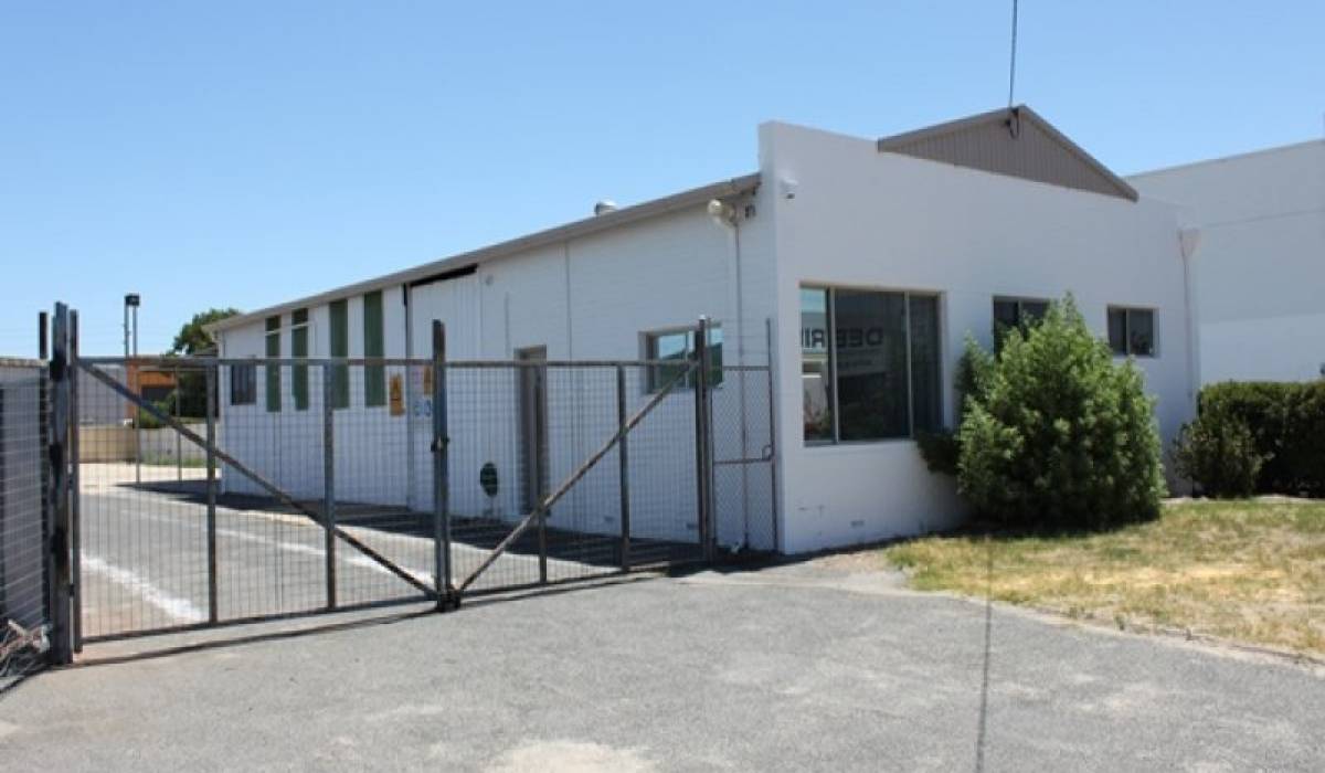 17 Loton Avenue, MIDLAND, WA 6056 AUS
