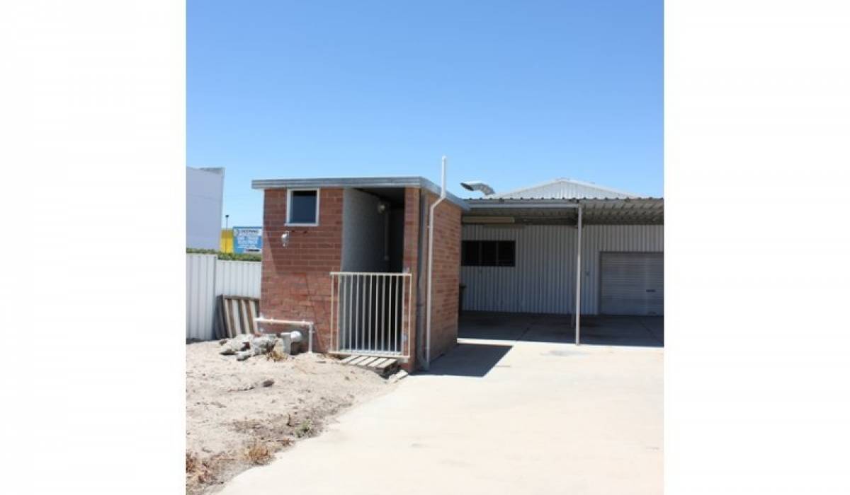 17 Loton Avenue, MIDLAND, WA 6056 AUS