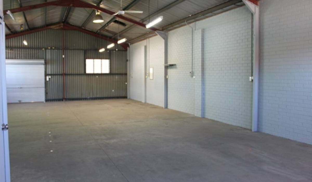 17 Loton Avenue, MIDLAND, WA 6056 AUS