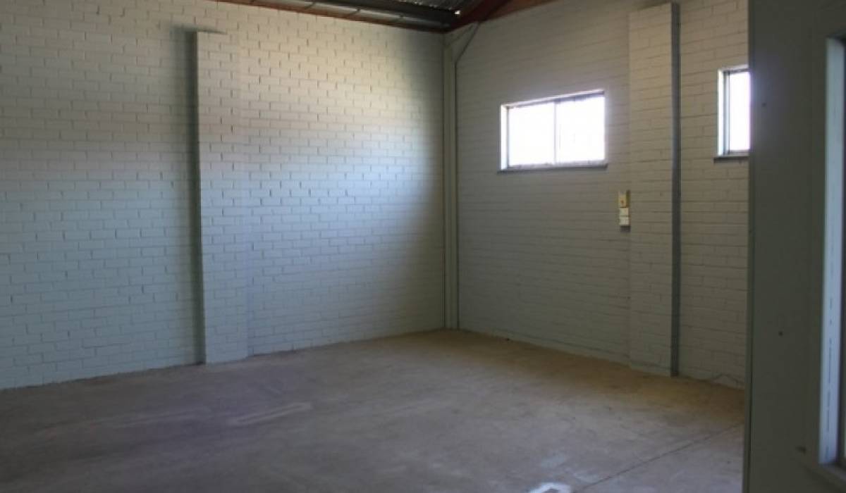 17 Loton Avenue, MIDLAND, WA 6056 AUS