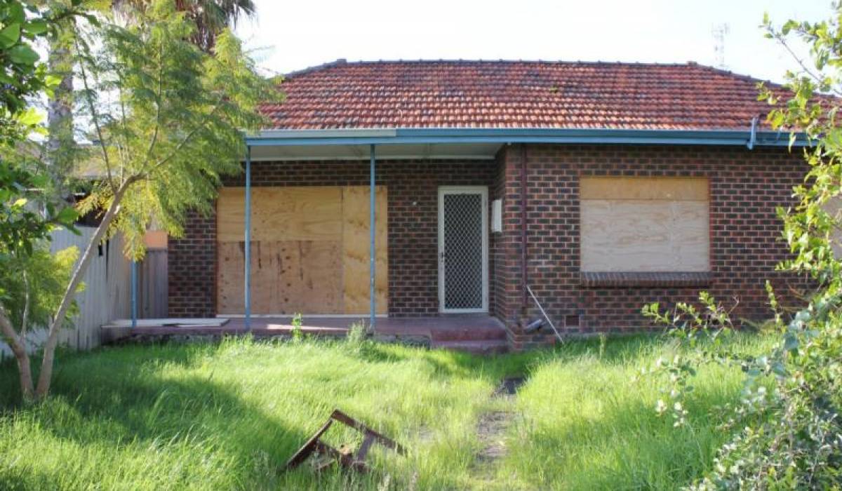 66 Elgee Road, MIDLAND, WA 6056 AUS