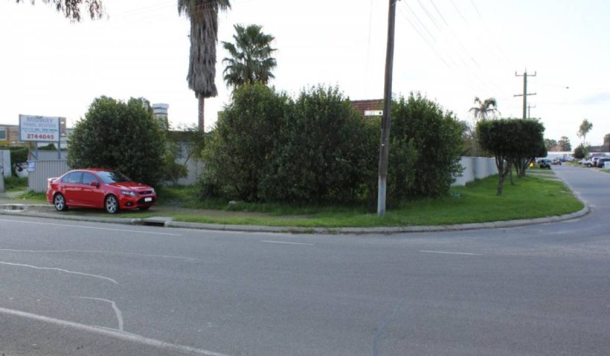 66 Elgee Road, MIDLAND, WA 6056 AUS