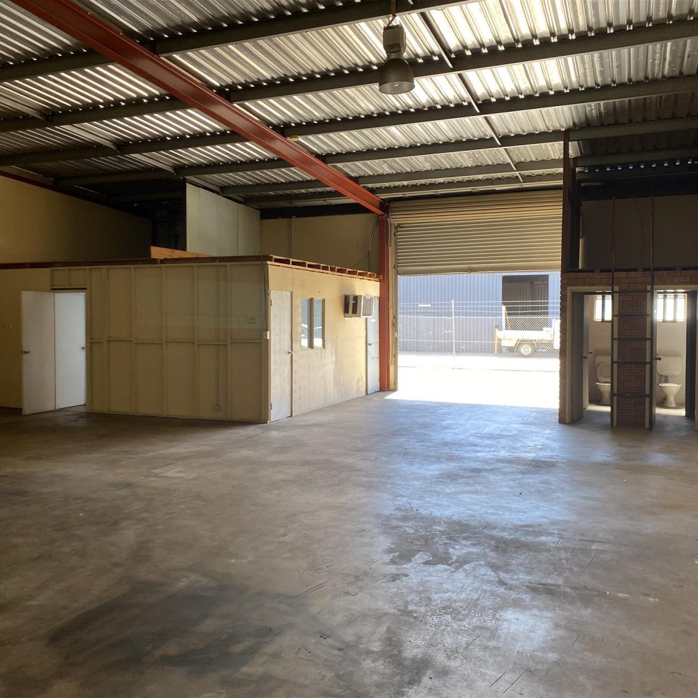 2/6 Elmsfield Road, MIDVALE, WA 6056 AUS