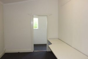 5 Padbury Terrace, MIDLAND, WA 6056 AUS