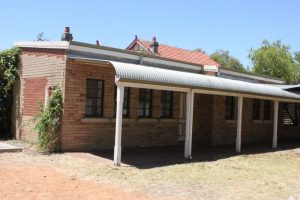 5 Padbury Terrace, MIDLAND, WA 6056 AUS