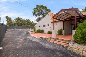 25 Wooloomooloo Road, GREENMOUNT, WA 6056 AUS
