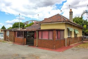 31 The Crescent, MIDLAND, WA 6056 AUS