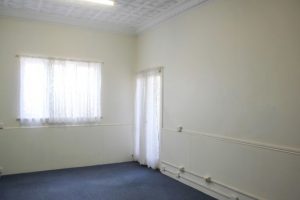 31 The Crescent, MIDLAND, WA 6056 AUS