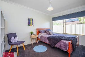 24 Connaught Gardens, CANNING VALE, WA 6155 AUS