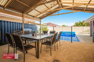24 Connaught Gardens, CANNING VALE, WA 6155 AUS