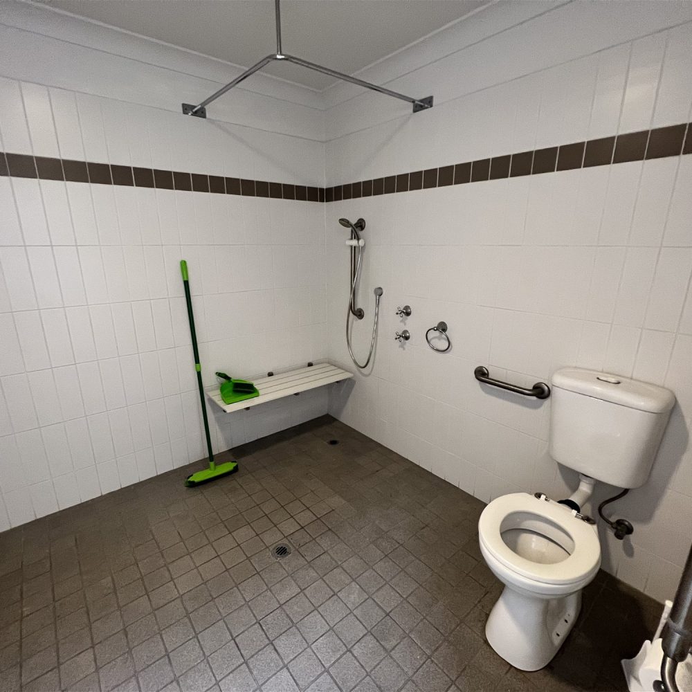 4/42 The Crescent, MIDLAND, WA 6056 AUS