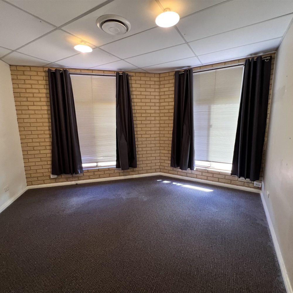 Unit 1/10 Burgess Street, MIDLAND, WA 6056 AUS
