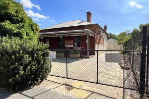 35 Spring Park Road, MIDLAND, WA 6056 AUS