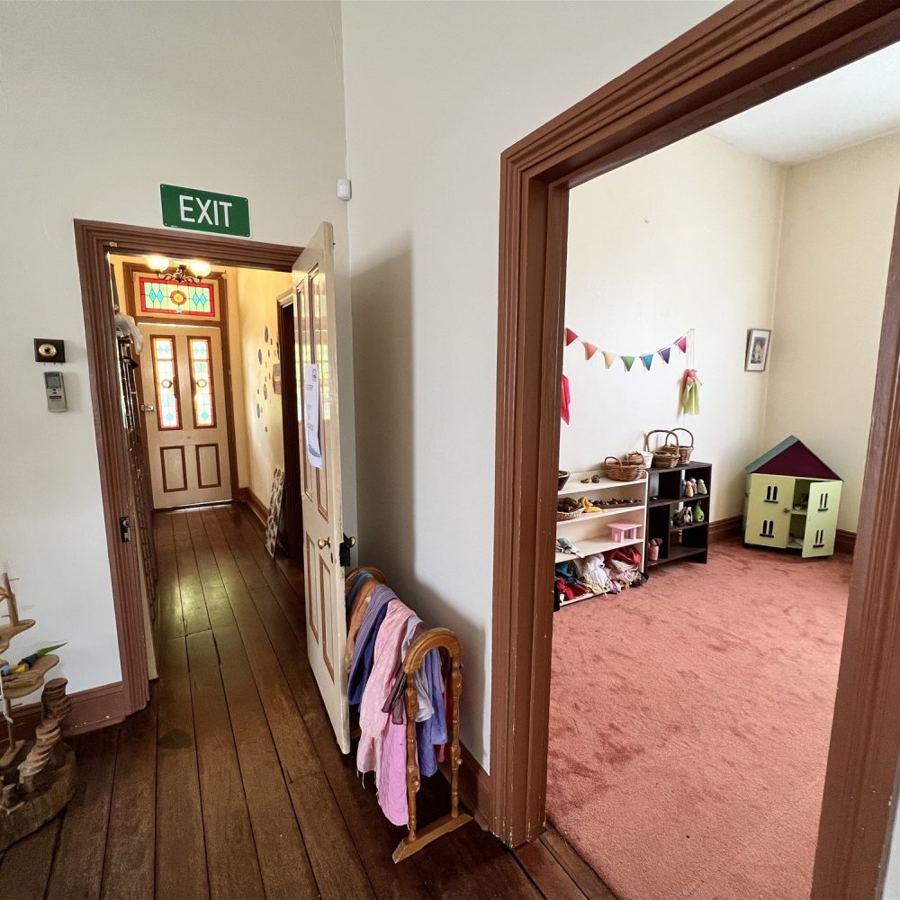 35 Spring Park Road, MIDLAND, WA 6056 AUS