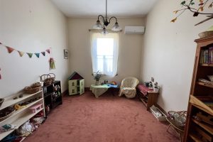 35 Spring Park Road, MIDLAND, WA 6056 AUS