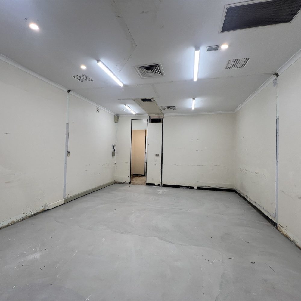 13 The Avenue, MIDLAND, WA 6056 AUS