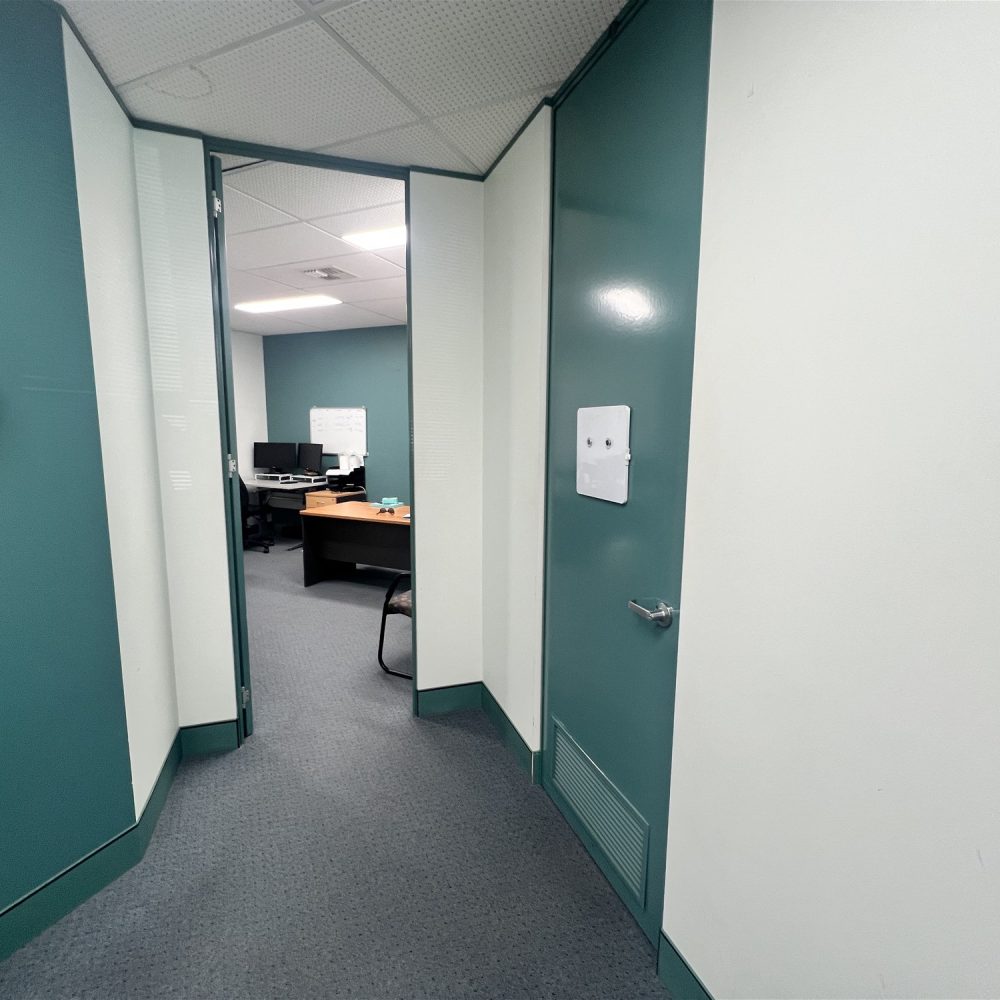 1 & 2/5 Brodie-Hall Drive, BENTLEY, WA 6102 AUS