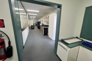 1 & 2/5 Brodie-Hall Drive, BENTLEY, WA 6102 AUS