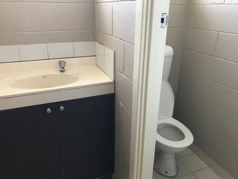 Unit 2, 4 Gary Road, MADDINGTON, WA 6109 AUS